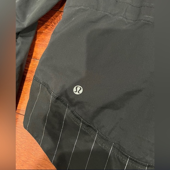 Lululemon Spring Forward Jacket Black Sz. 4 - Picture 5 of 8
